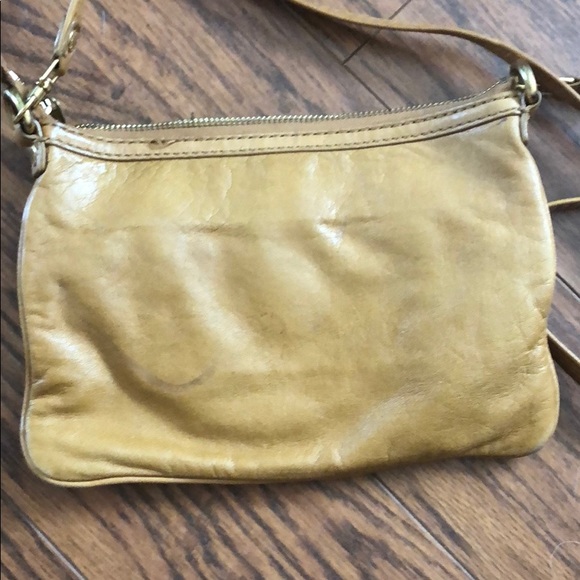 Marc by Marc Jacobs cross-body small purse. - Picture 3 of 4
